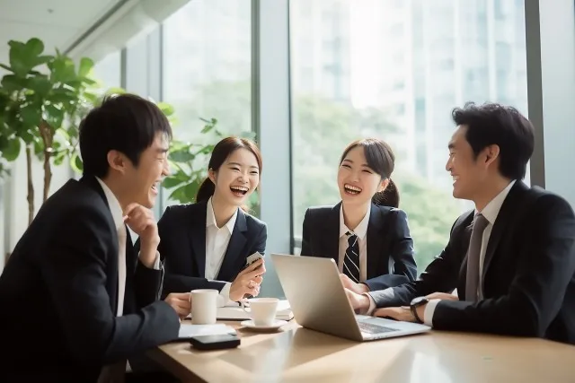 会社の雰囲気の伝え方で悩む企業様へ。今“座談会形式のインタビュー動画”がおすすめ